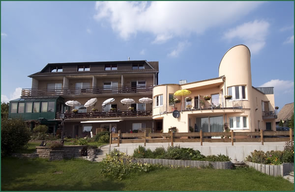 Eifel Motorradhotel Hotel Haus Seeblick MOTOCULT